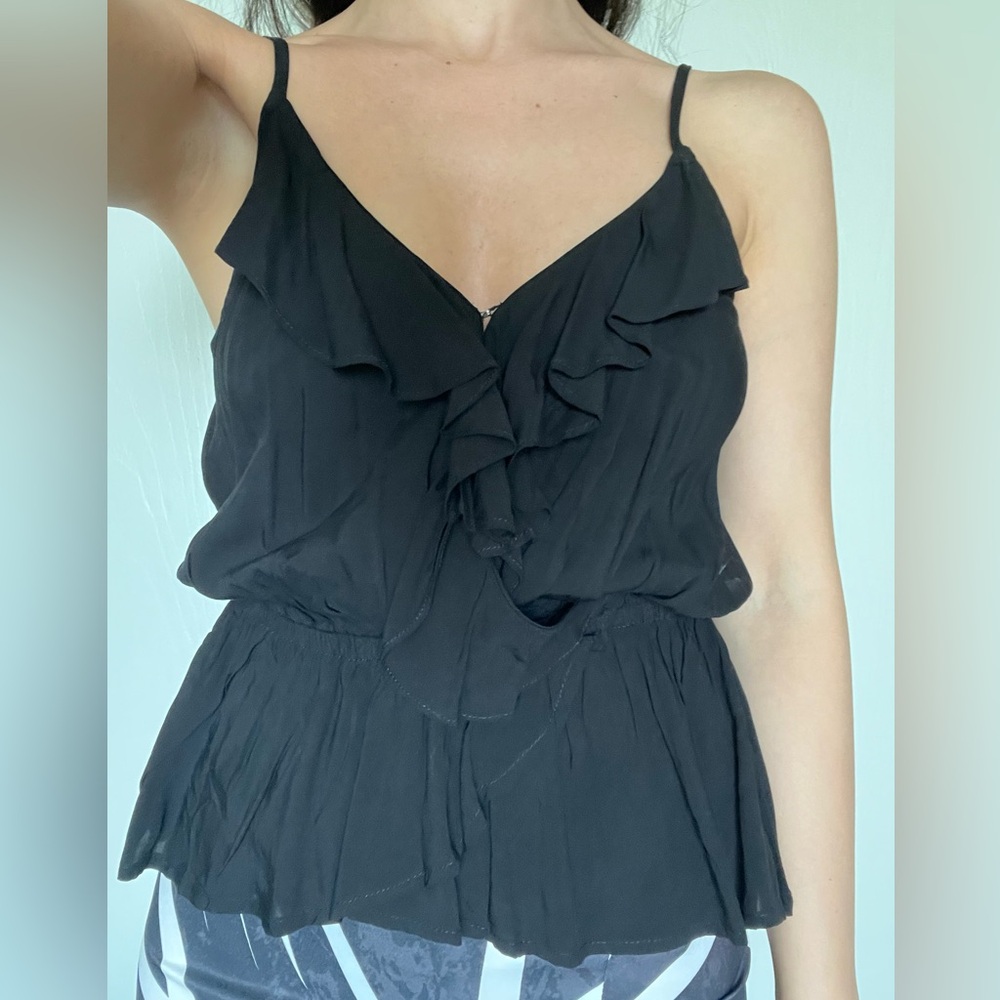Black Noble U peplum tank